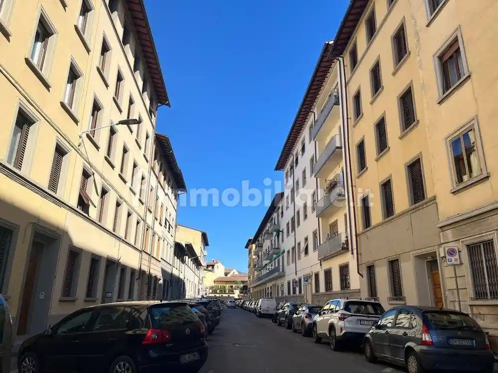 Appartamento in vendita a Firenze
