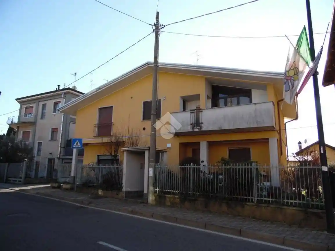 Villa in vendita a Limbiate