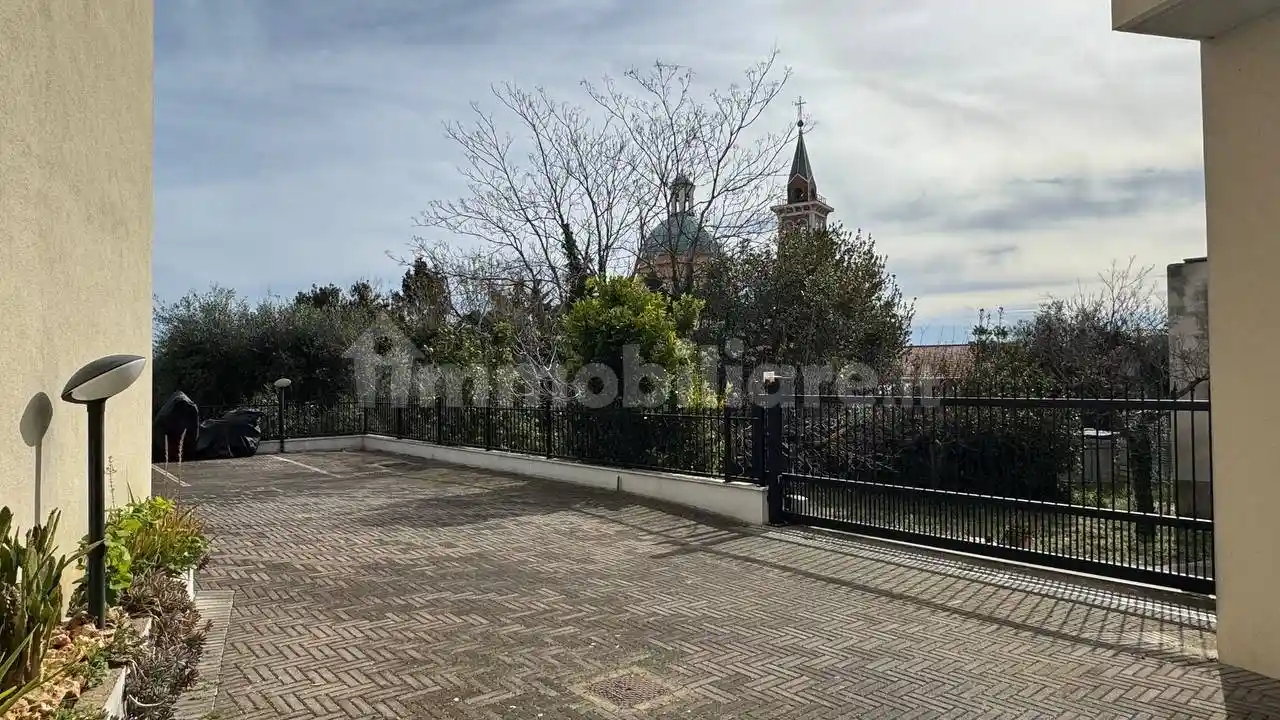 Trilocale via Italo De Berardinis 24, Centro, Nereto - foto 5