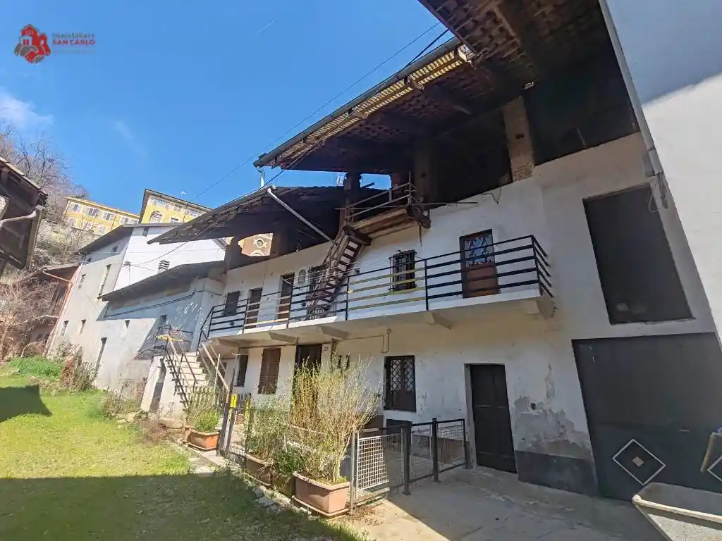 Rustico - Casale in vendita a Front