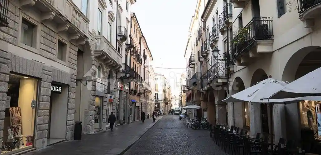 Appartamento in vendita a Vicenza