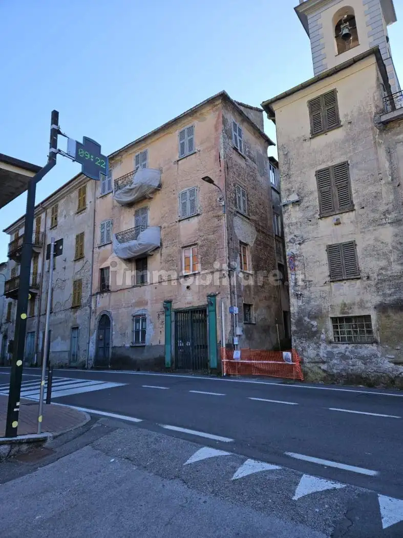 Casa indipendente in vendita a Mezzanego