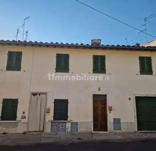 Palazzo - Edificio in vendita a Lastra a Signa