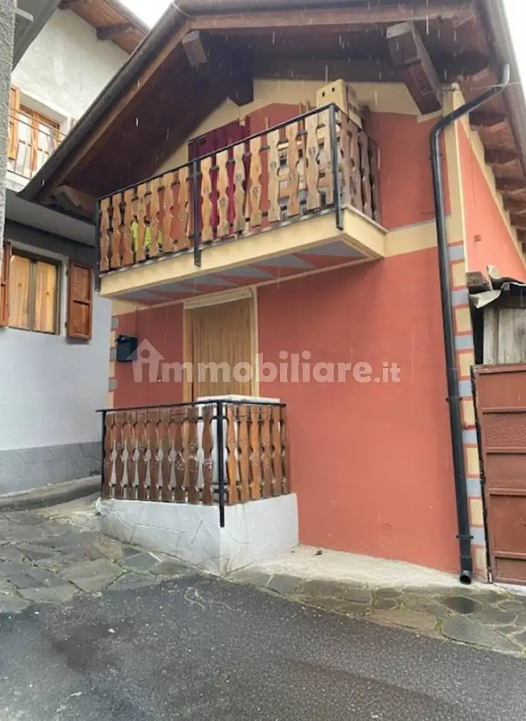 Casa indipendente in vendita a Issogne