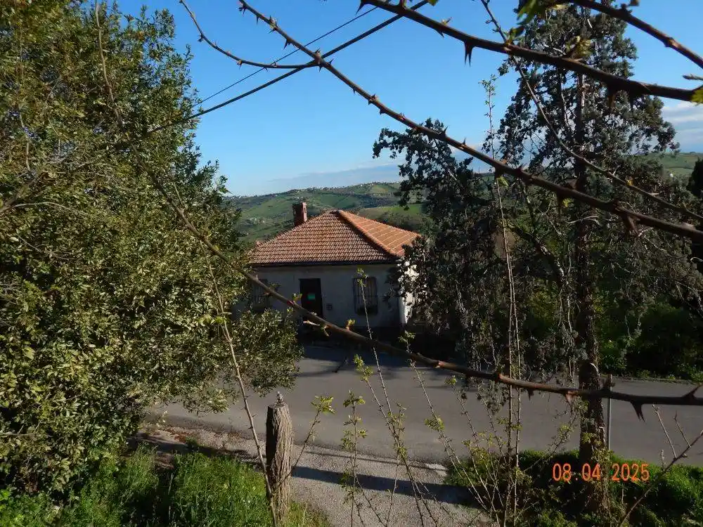 Villa unifamiliare via della Fontana, Poggio Morello, Sant'Omero - foto 2