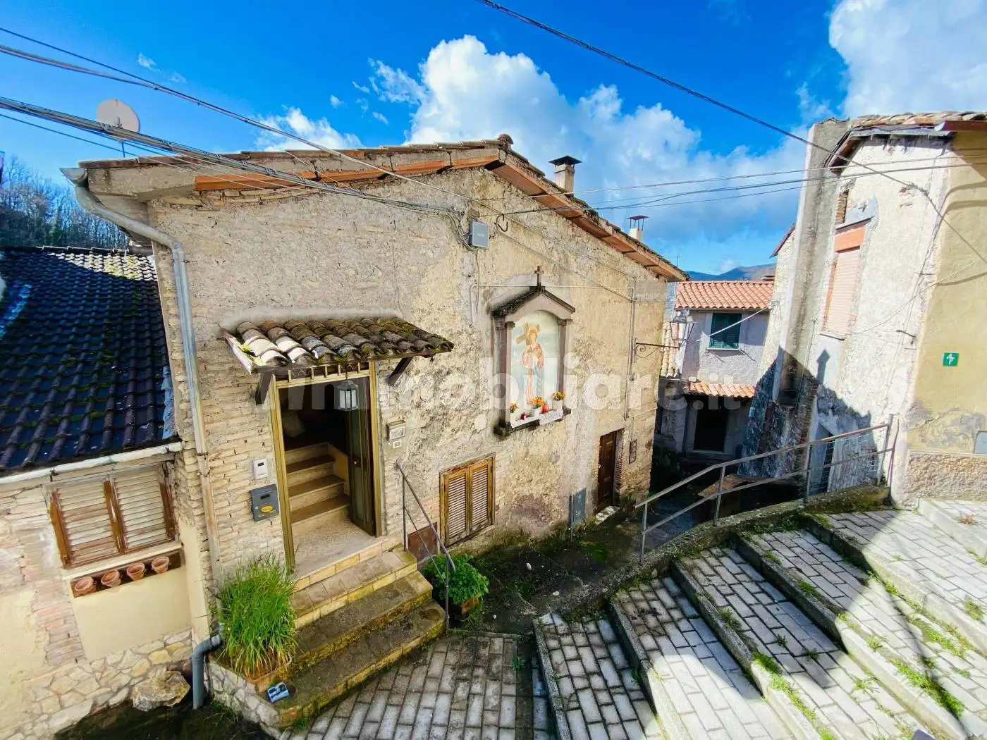 Appartamento in vendita a Pozzaglia Sabina