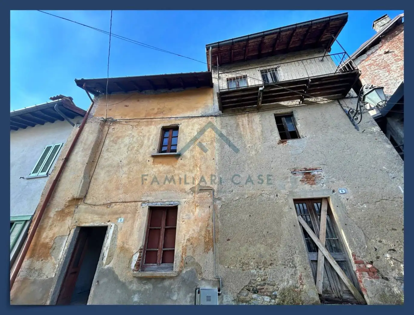 Casa indipendente in vendita a Cazzago Brabbia