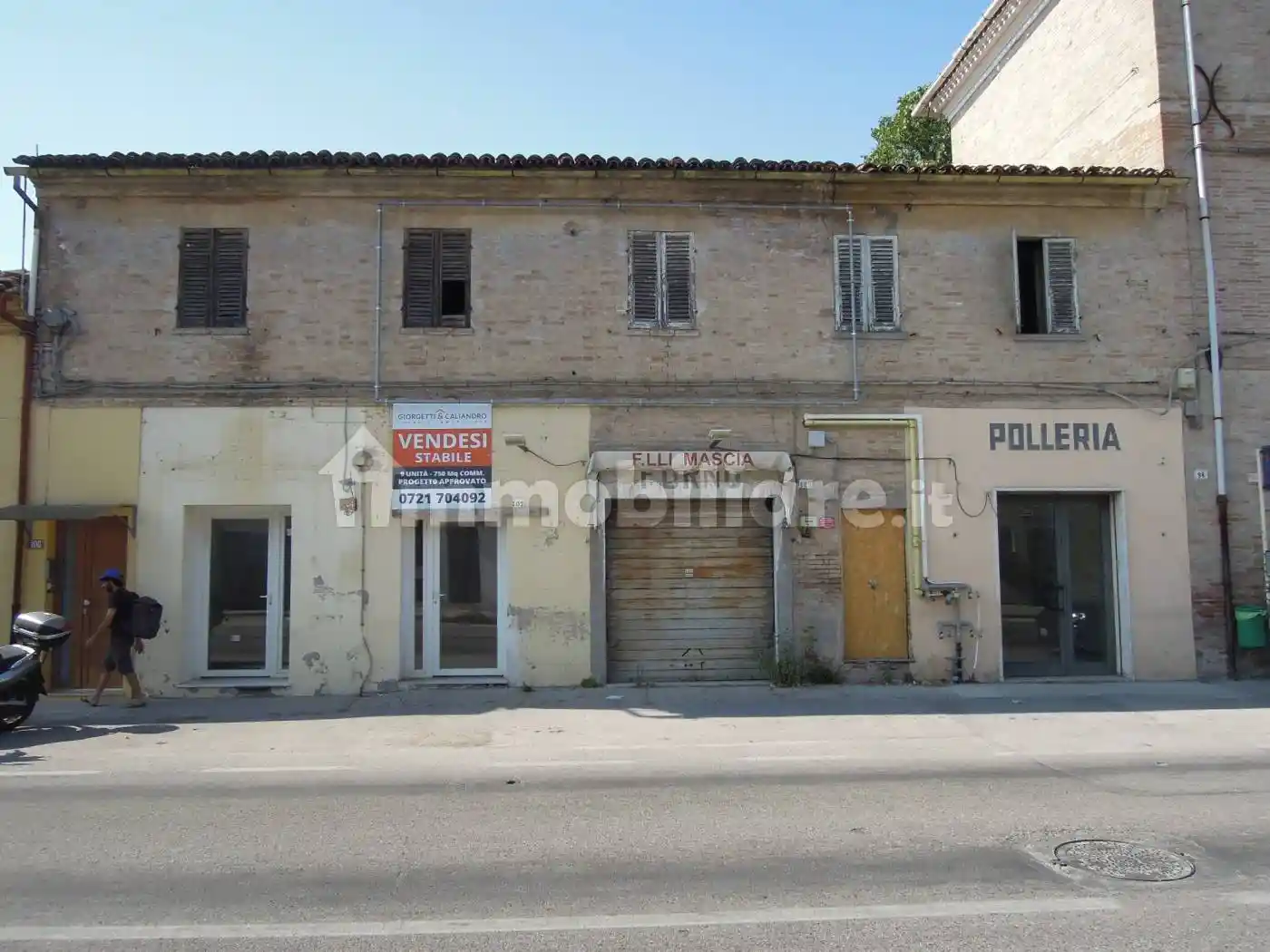 Palazzo - Edificio in vendita a Pesaro