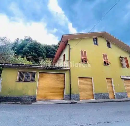 Villa in vendita a Villafranca in Lunigiana