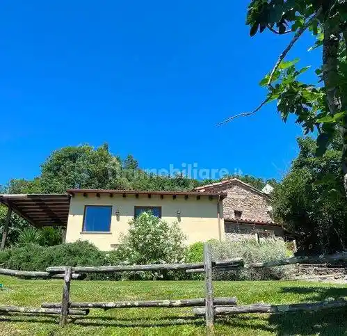 Villa in vendita a Licciana Nardi