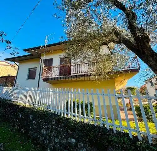 Villa in vendita a Bagnone