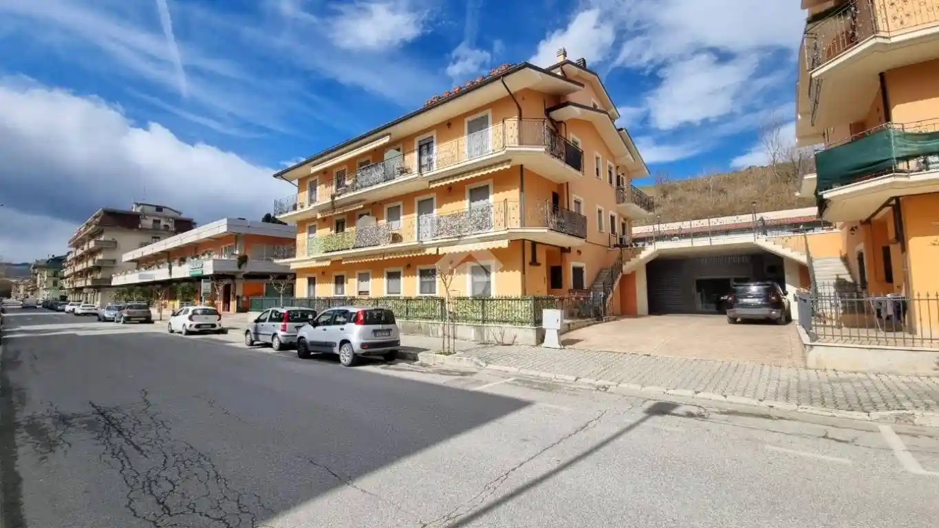 Trilocale via Borgo Garibaldi 193, Castignano - foto 3