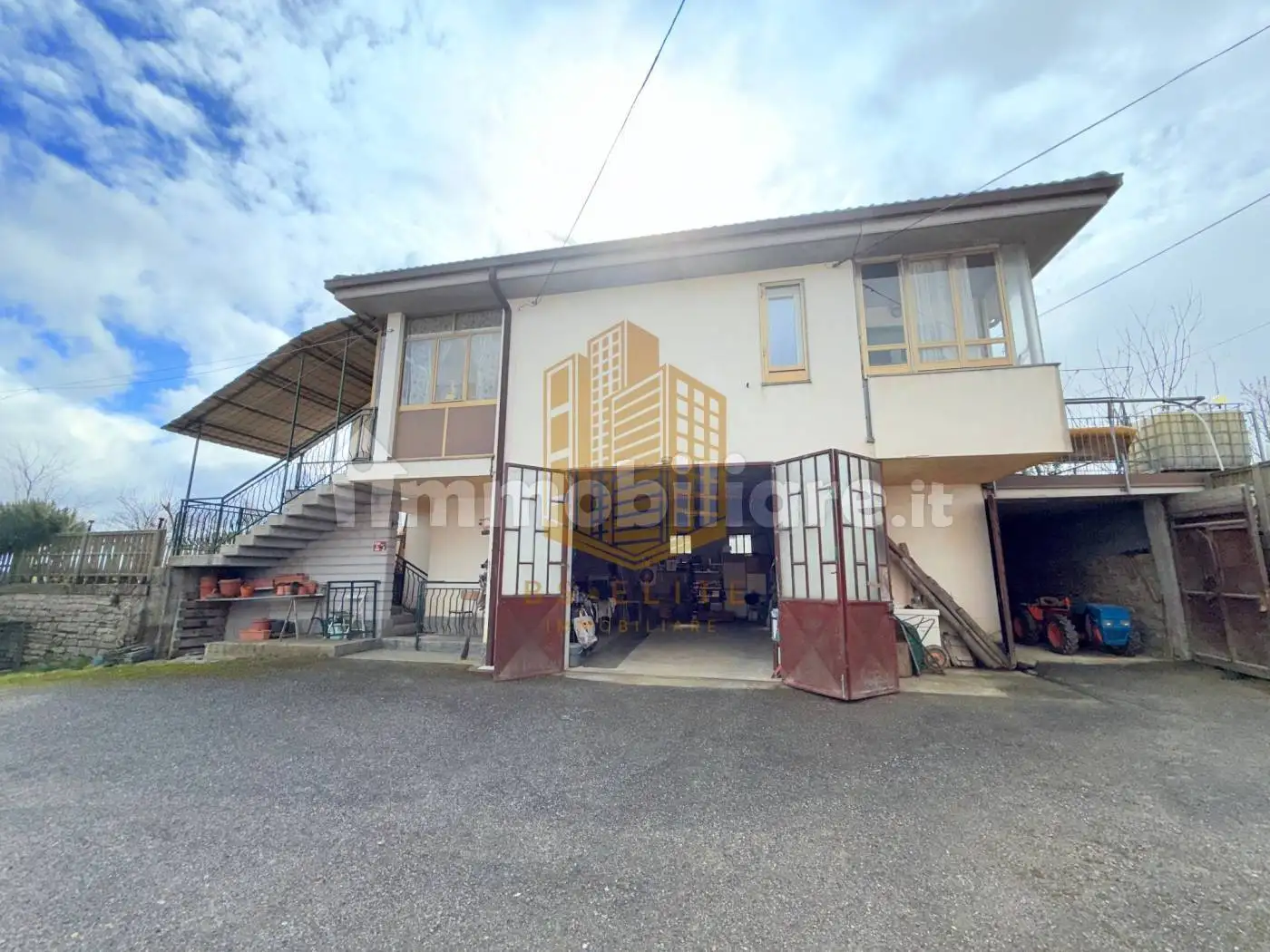 Villa in vendita a Mombarcaro