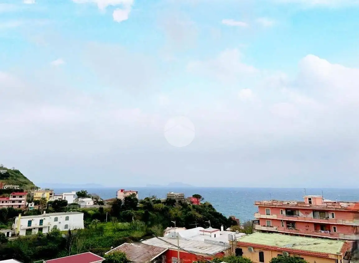 Appartamento in vendita a Monte di Procida