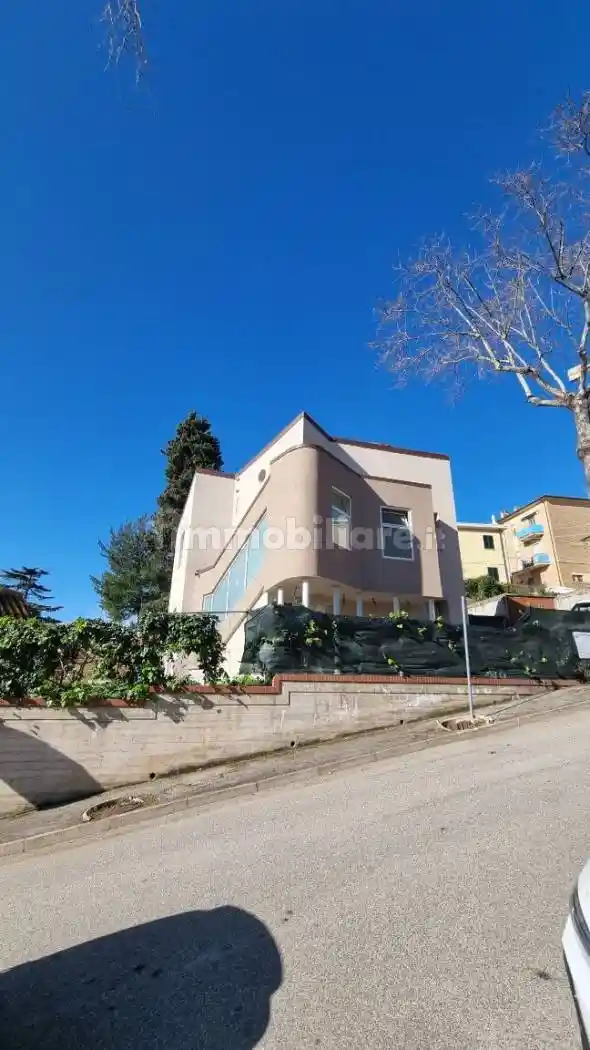 Villa in vendita a Recanati