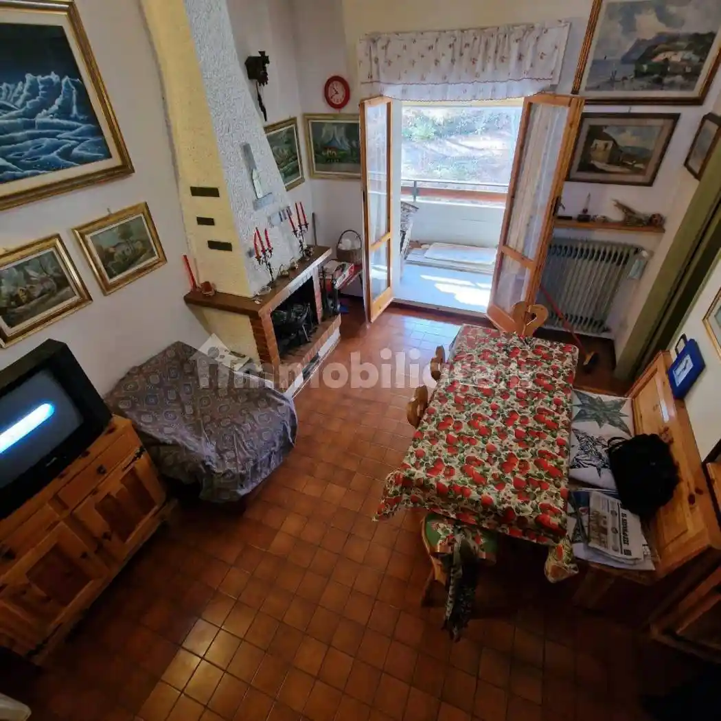 Appartamento in vendita a Ventasso