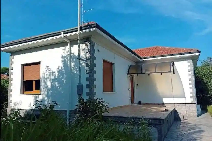 Villa in vendita a Busto Arsizio