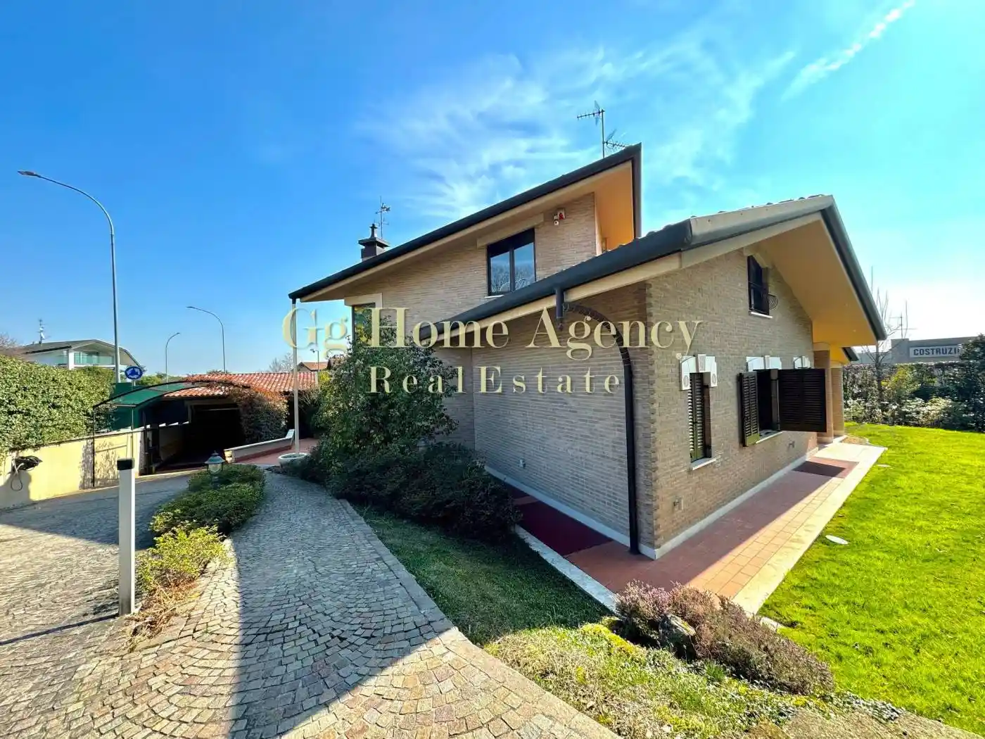 Villa in vendita a Lesmo