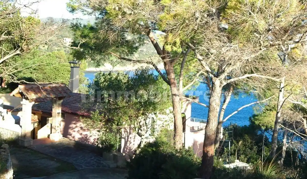 Terratetto unifamiliare via Calabaroccia, Rio - foto 2