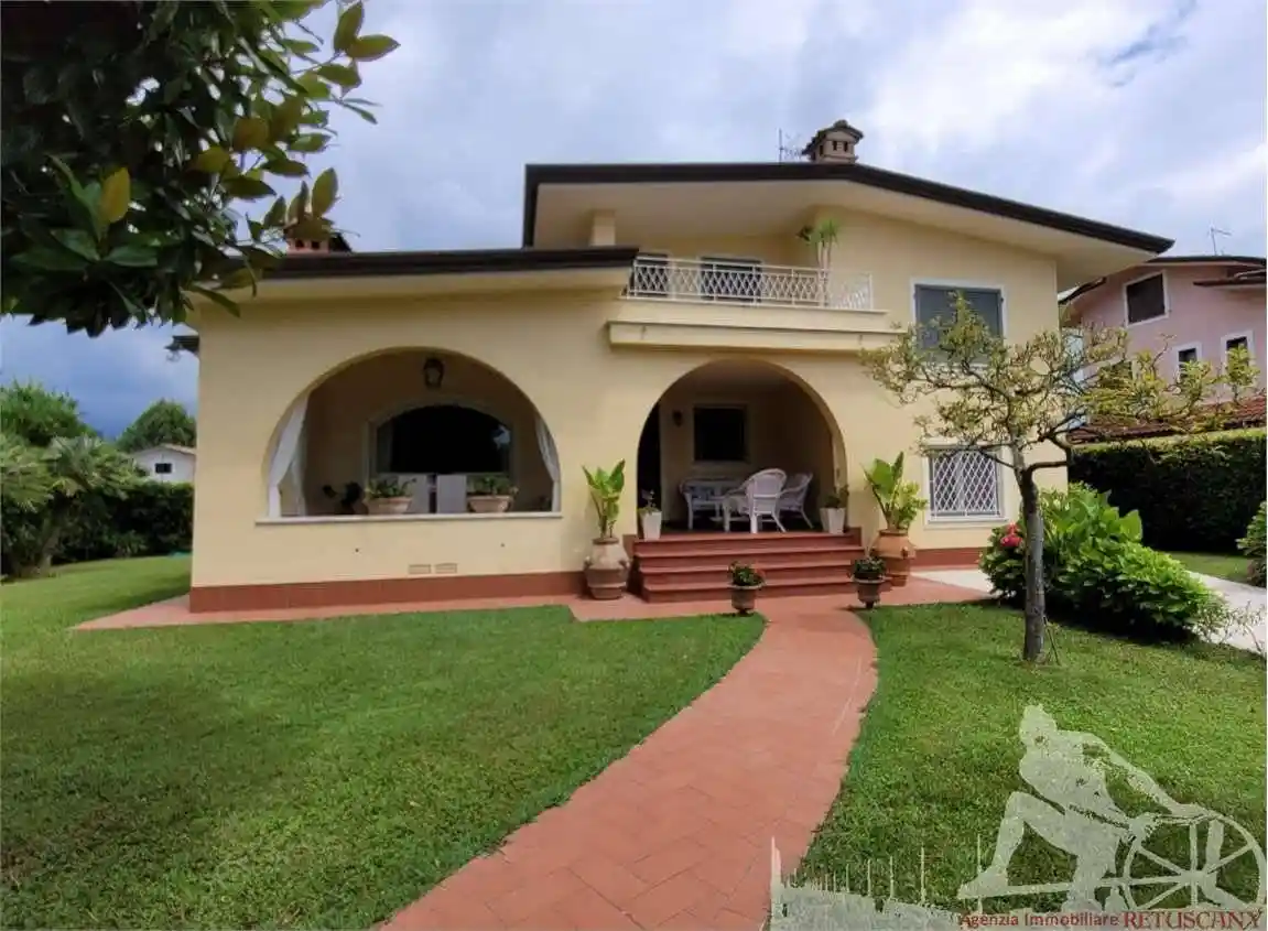 Villa in affitto a Forte dei Marmi
