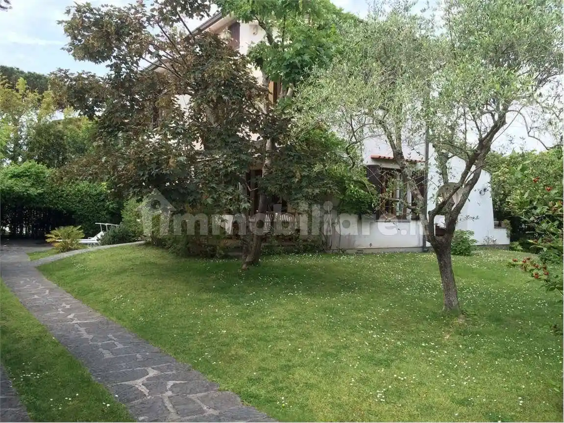 Villa in affitto a Forte dei Marmi