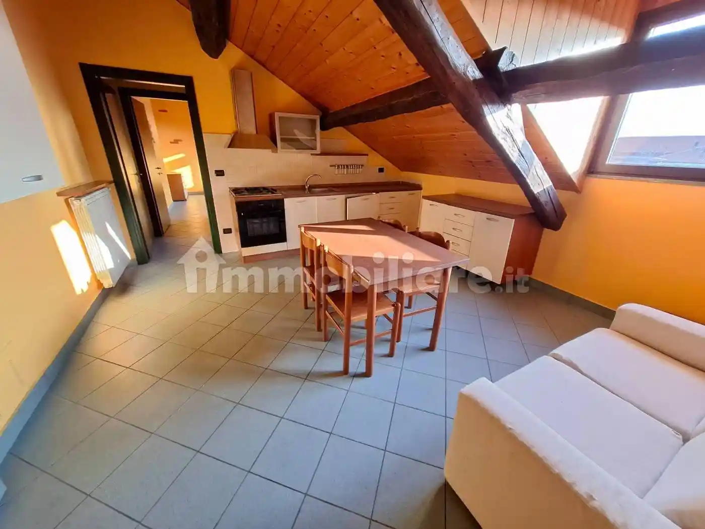 Appartamento in vendita a Rovellasca