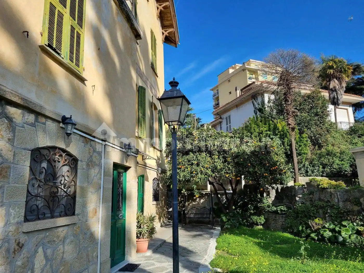 Casa indipendente in vendita a Sanremo