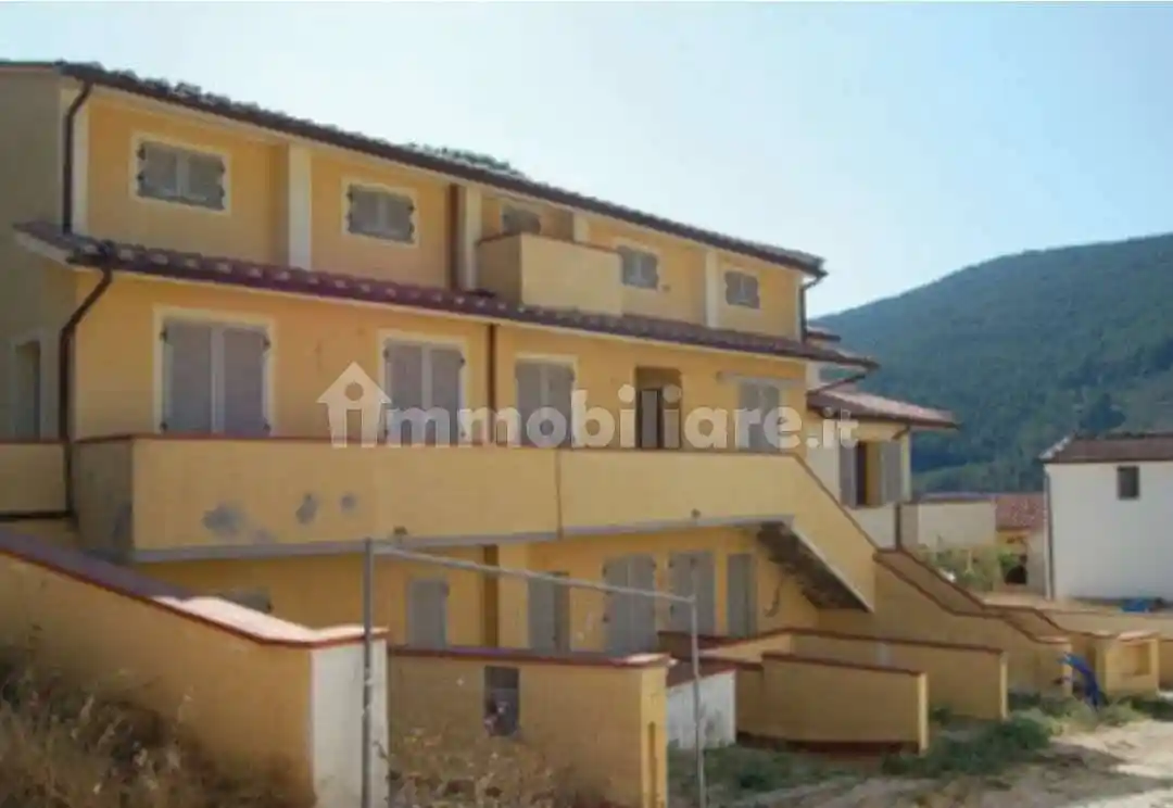 Palazzo - Edificio in vendita a Buti