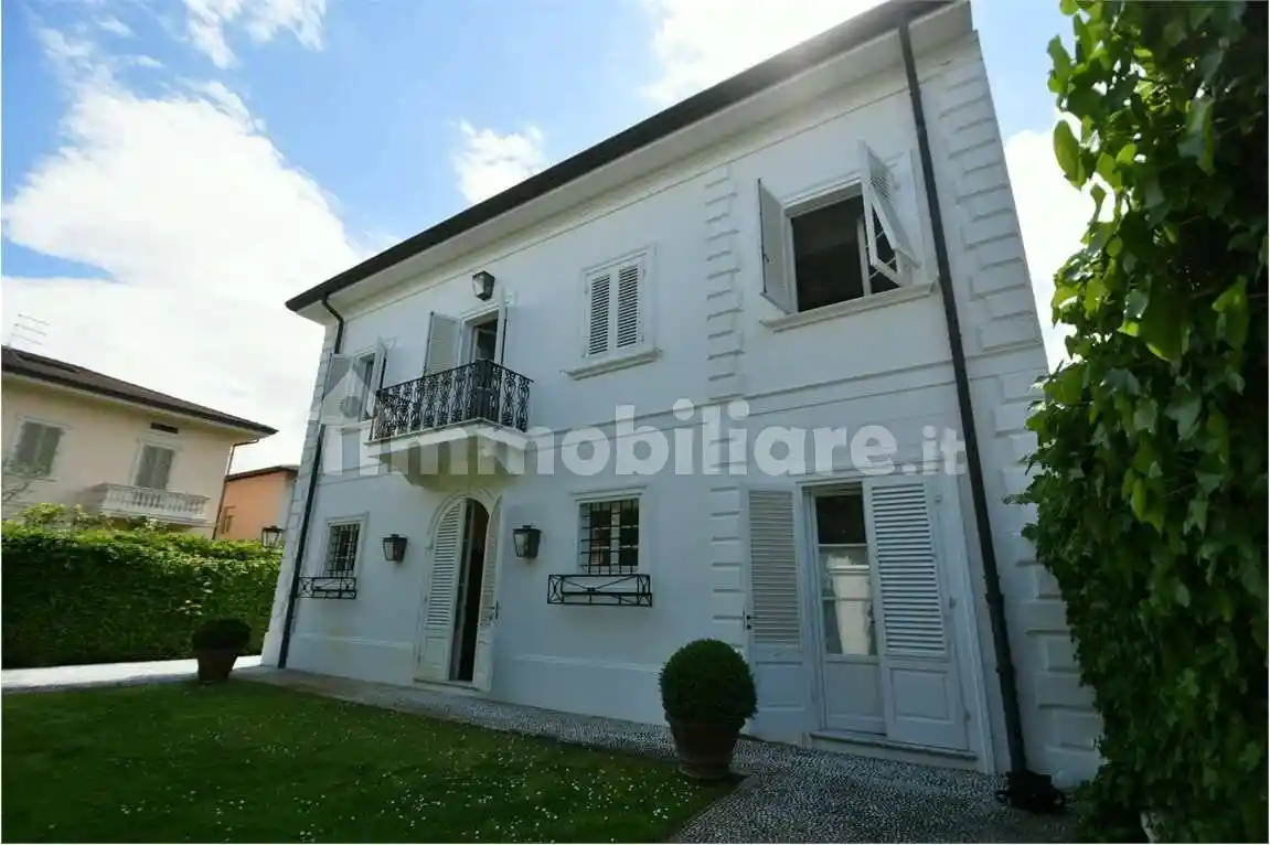 Villa in affitto a Forte dei Marmi