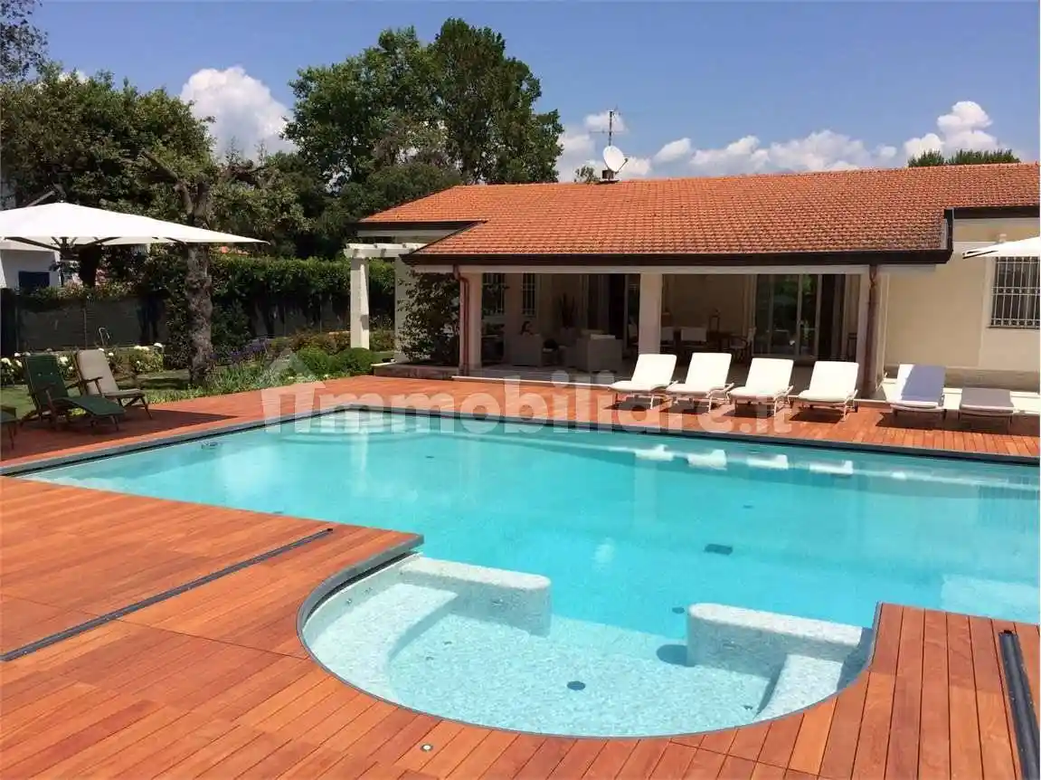 Villa in affitto a Forte dei Marmi