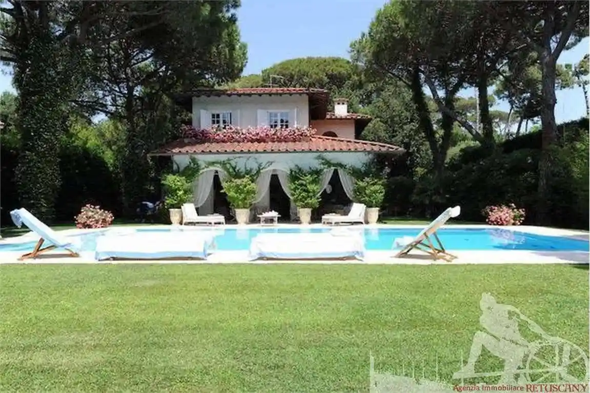Villa in affitto a Forte dei Marmi