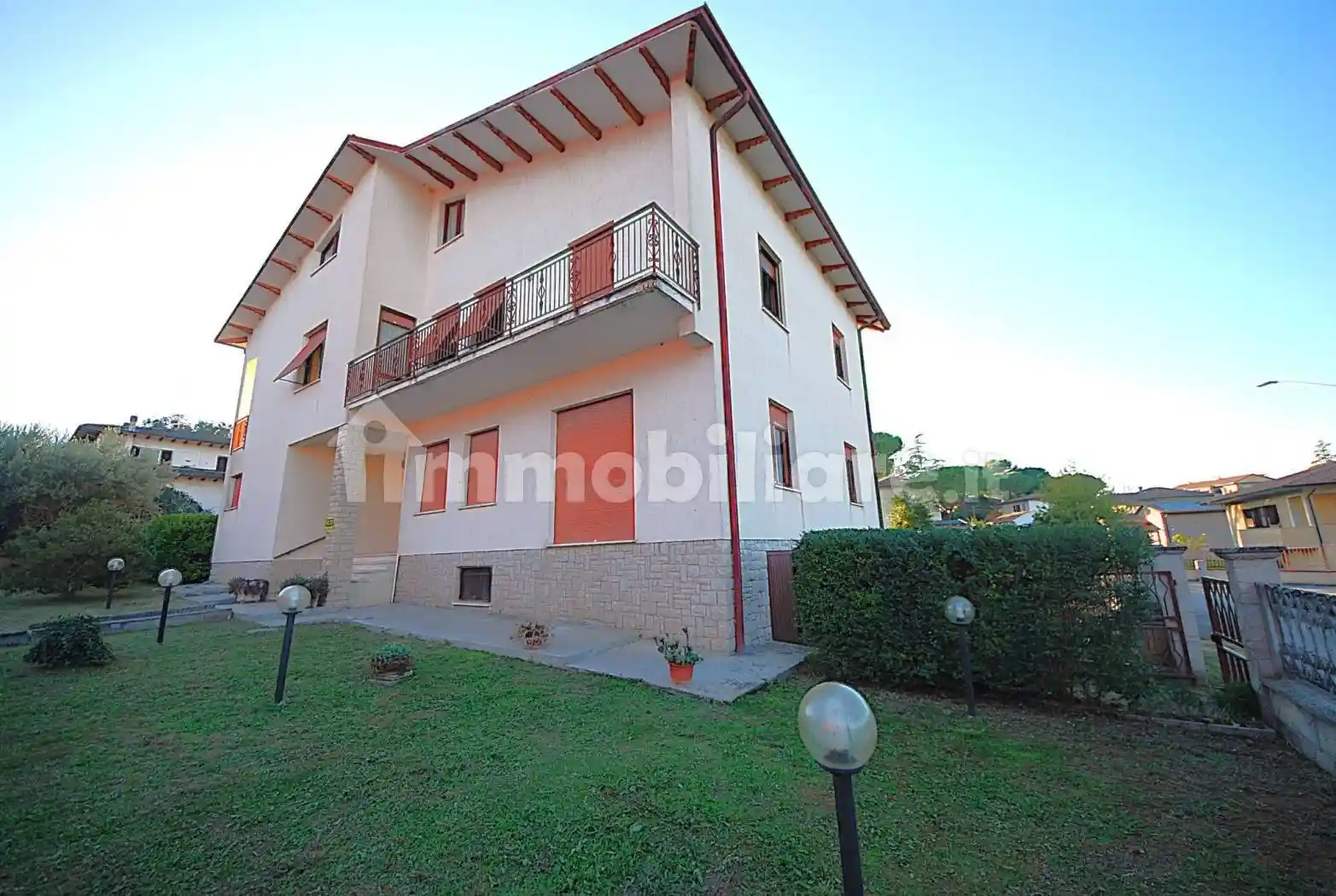 Villa in vendita a Bevagna