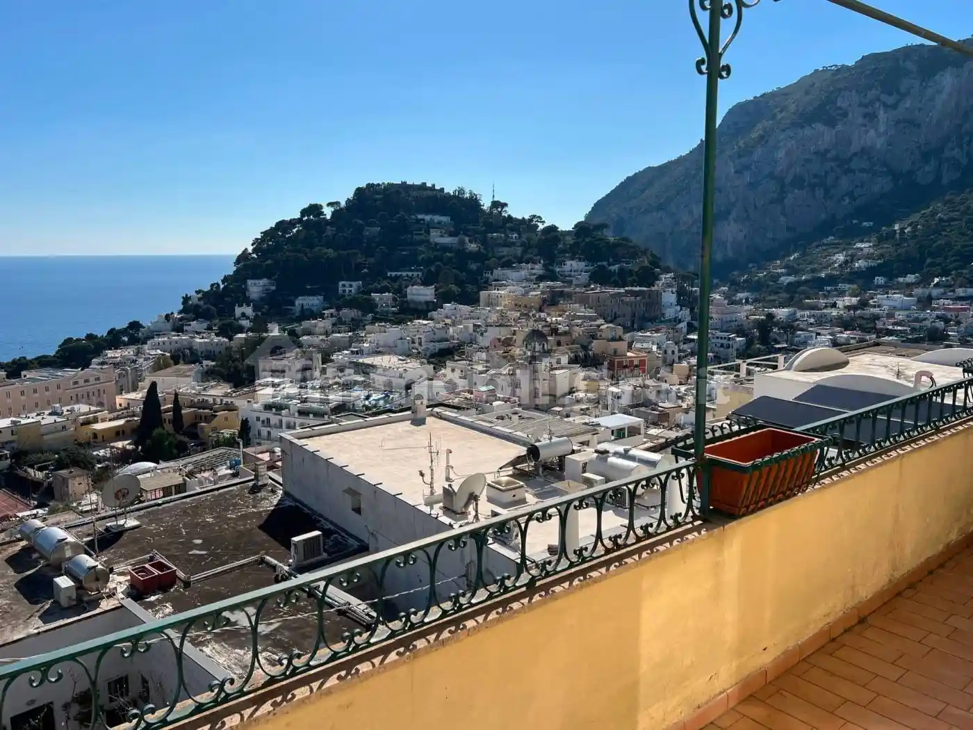 Appartamento in affitto a Capri