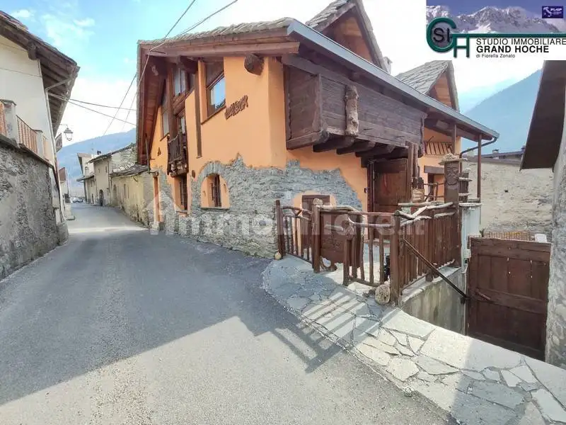 Appartamento in vendita a Salbertrand