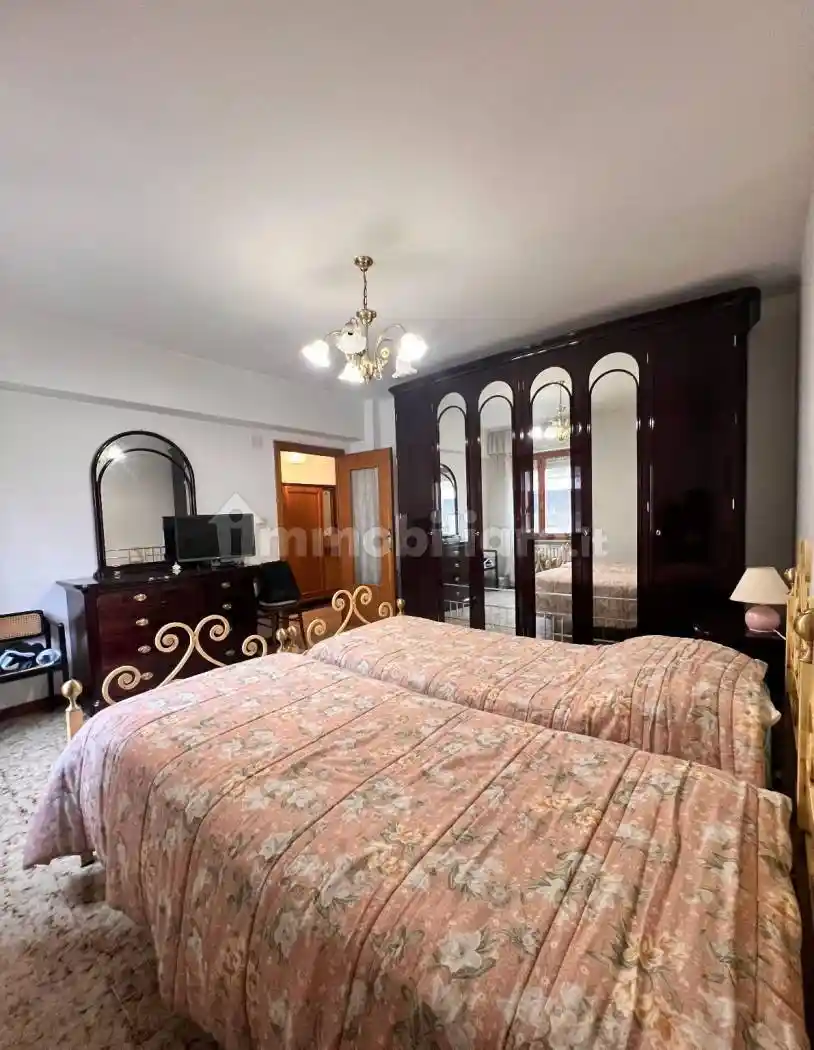 Palazzo - Edificio in affitto a Sassari