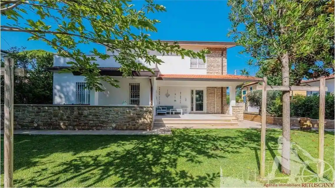 Villa in vendita a Forte dei Marmi