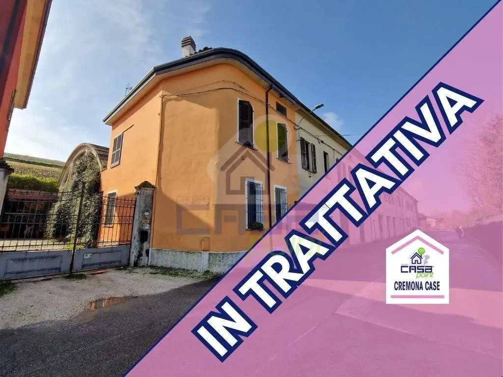 Casa indipendente in vendita a Persico Dosimo