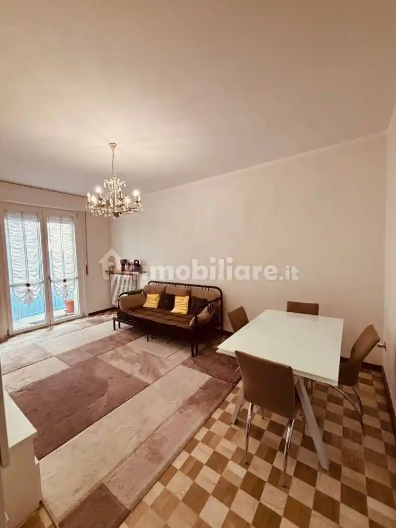 Appartamento in vendita a Parma