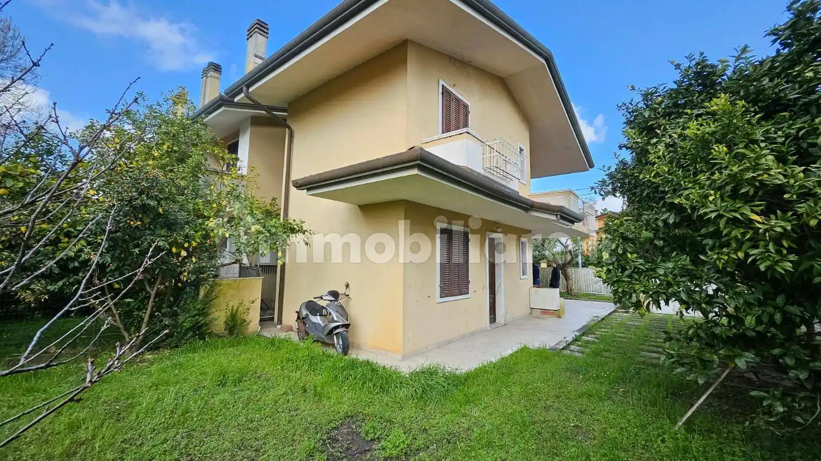 Villetta a schiera in vendita a Montignoso