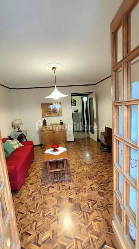 Quadrilocale via Principe Tommaso, Centro, Donnas - foto 3