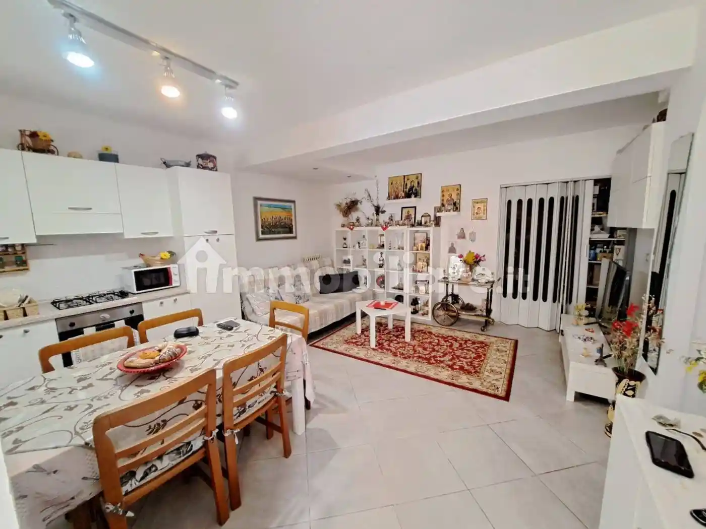 Appartamento in vendita a Falconara Marittima