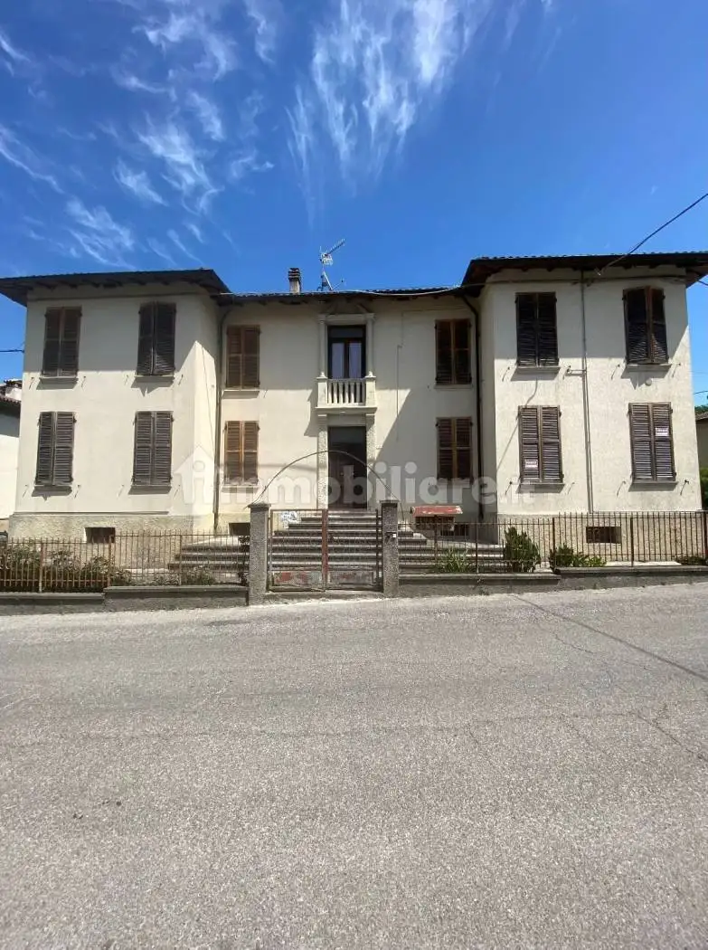 Appartamento in vendita a Santa Sofia