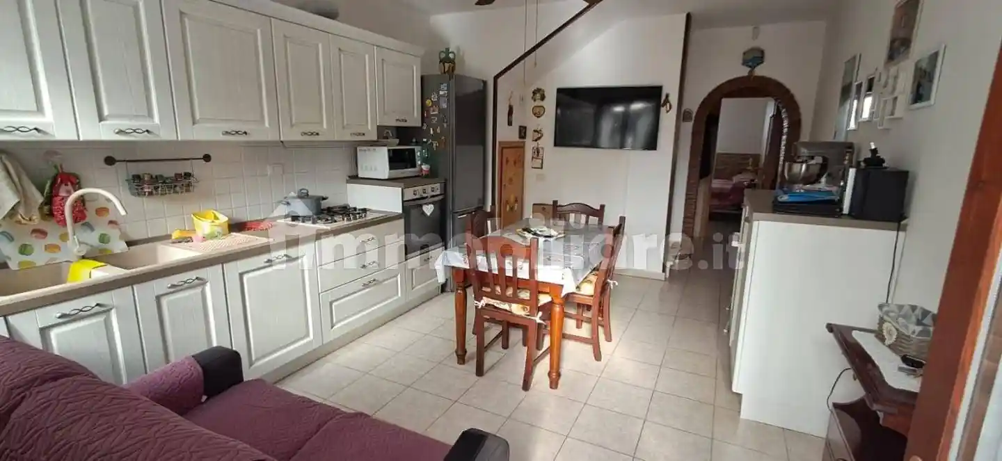 Appartamento in vendita a Cecina