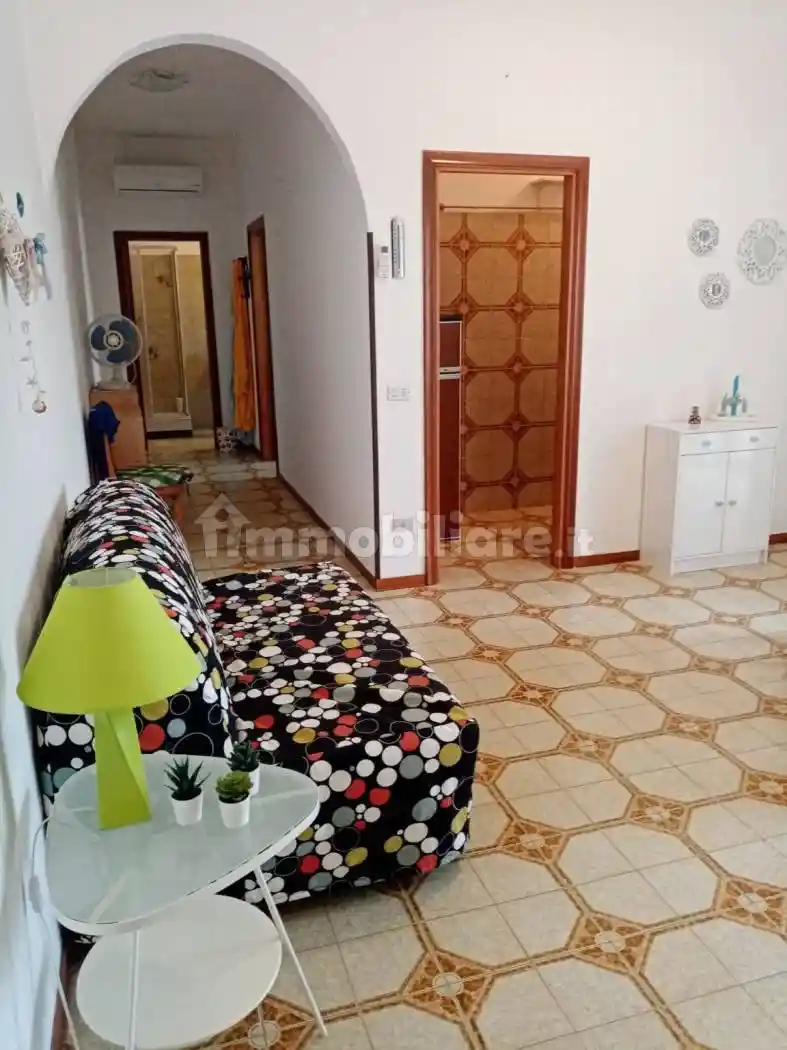 Palazzo - Edificio in affitto a Campomarino