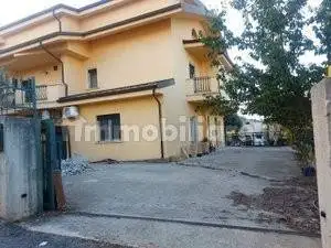 Appartamento in affitto a Marano Marchesato