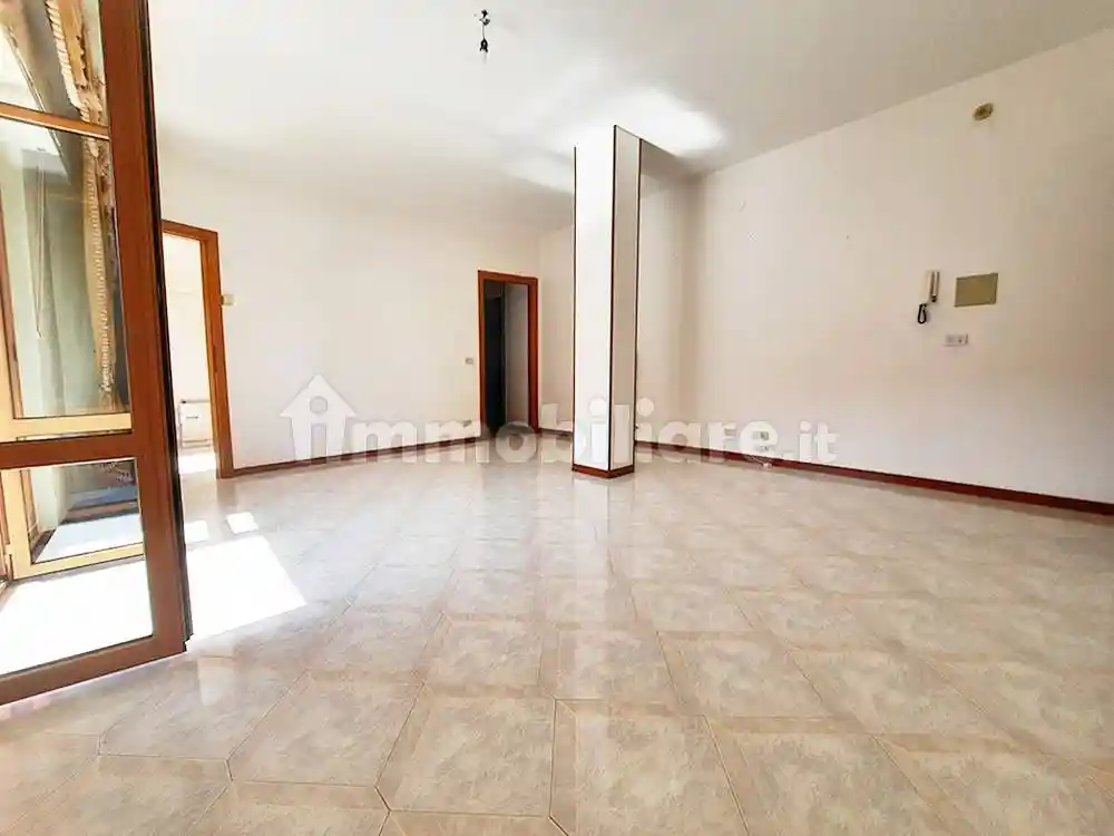 Quadrilocale via Fratelli Bandiera, Centro, Alba Adriatica - foto 2