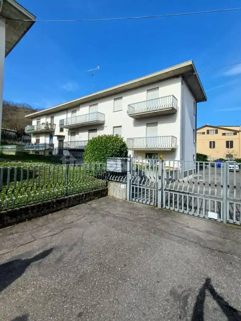 Appartamento in vendita a Medesano