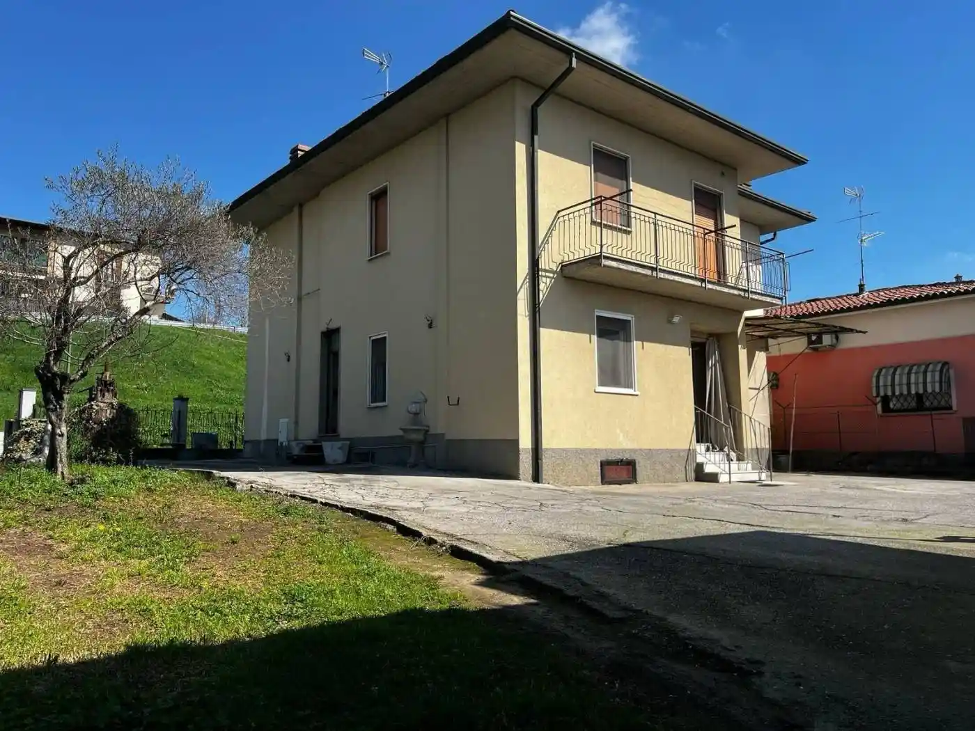 Trilocale piazza Mazzini 1, Centro, Capriano del Colle - foto 4