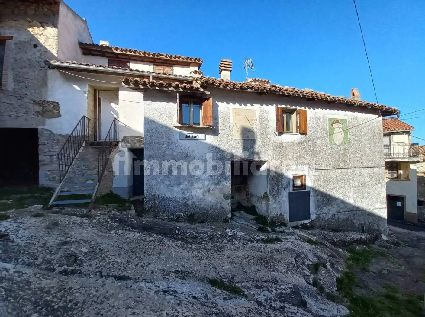 Casa indipendente in vendita a Tornimparte