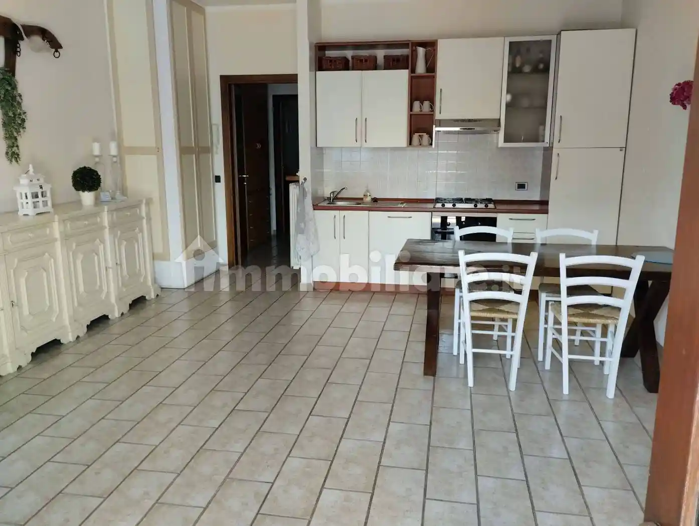 Trilocale via Valtenesi 14B, Balbiana, Manerba del Garda - foto 3